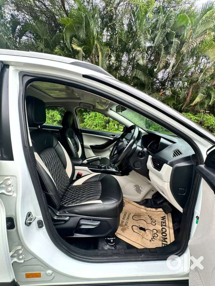 Tata Nexon 1.2 Revotron Xza Plus, 2022, Petrol