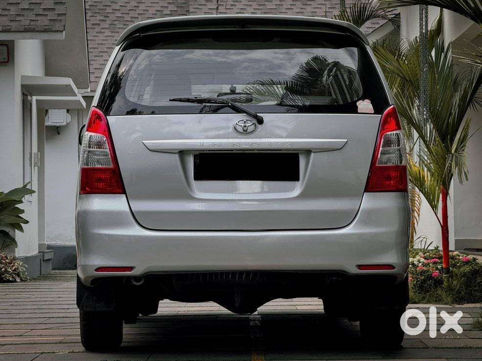 Toyota Innova 2.5 G (diesel) 7 Seater, 2012, Diesel
