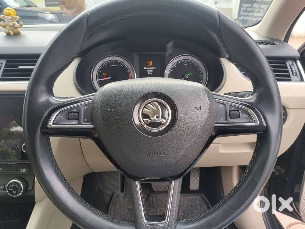 Skoda Octavia Elegance 1.8 Tsi At, 2018, Petrol