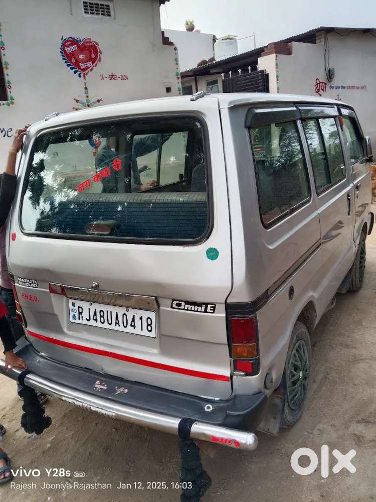 मारुति वैन बिकाऊ हे अच्छी कंडीशन हे कोई भी खर्चा नहीं हे
