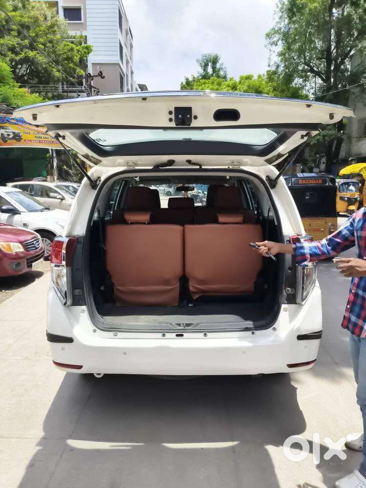 Toyota Innova Crysta 2.4 G Mt 8s, 2020, Diesel