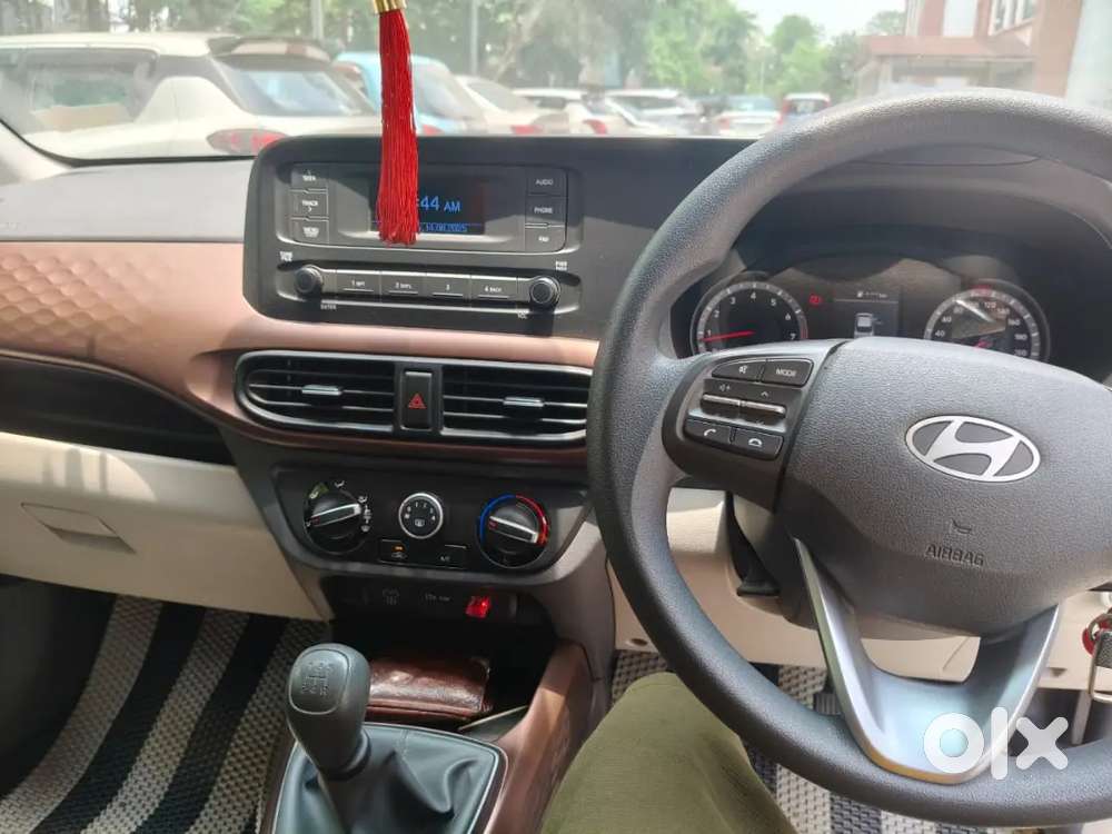 Hyundai Aura 2023 Petrol 22000 Km Driven