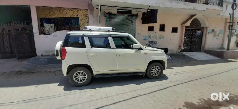 Mahindra Tuv 300 2016
