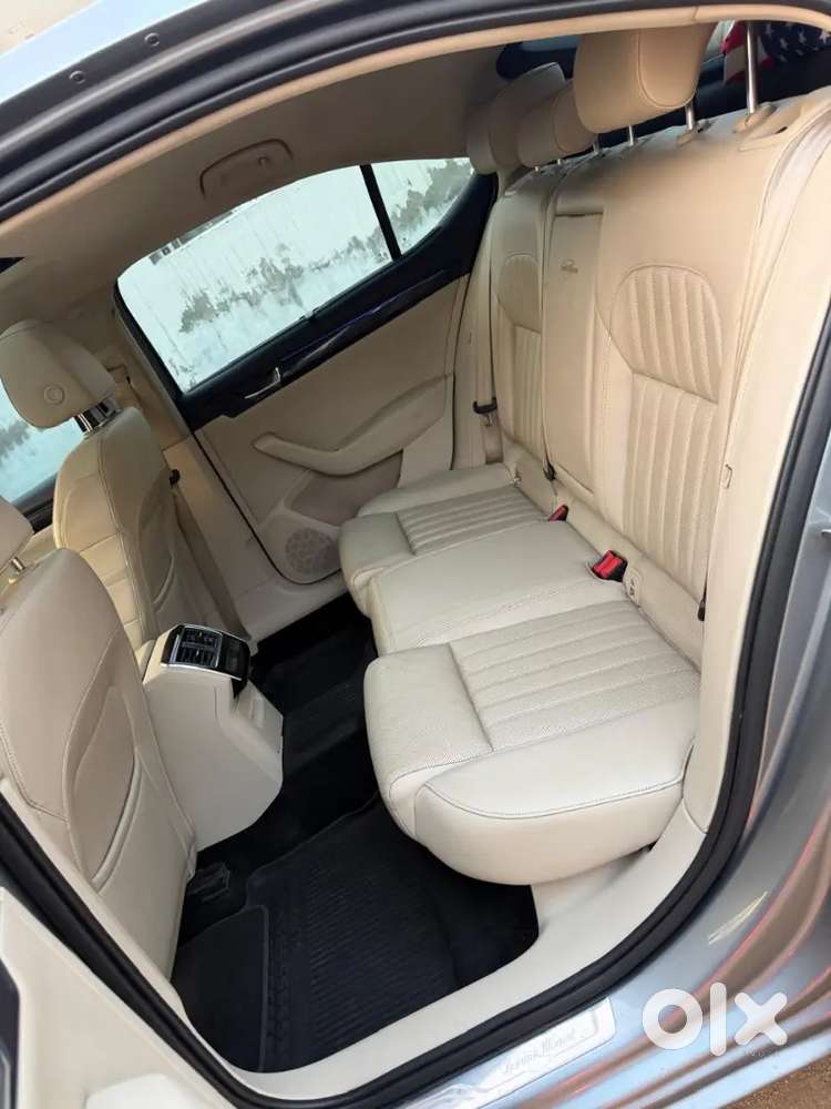 Skoda Superb 2019 Diesel 89000 Km Driven