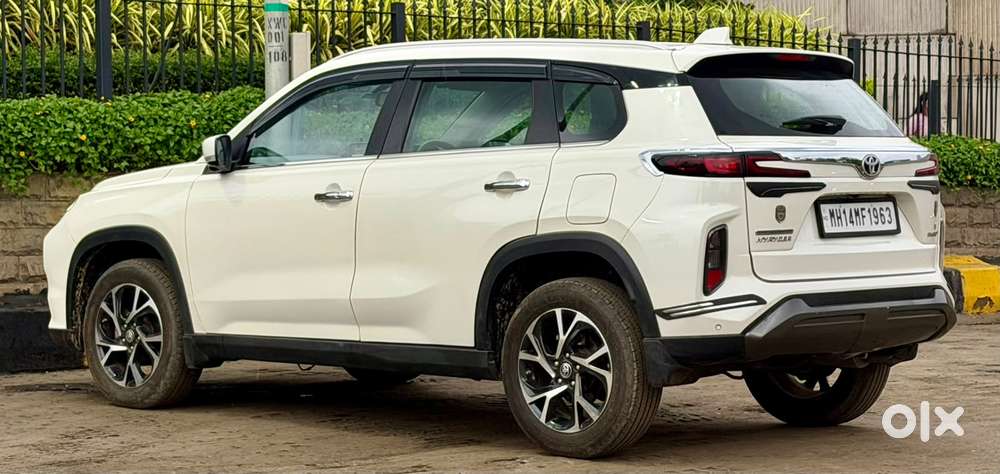 Toyota Urban Cruiser Hyryder 1.5 V Hybrid, 2025, Cng & Hybrids