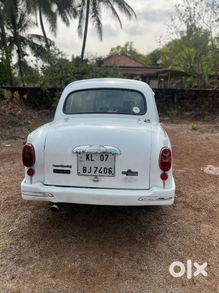 Ambassador Ambassador 2009 Diesel 125000 Km Driven