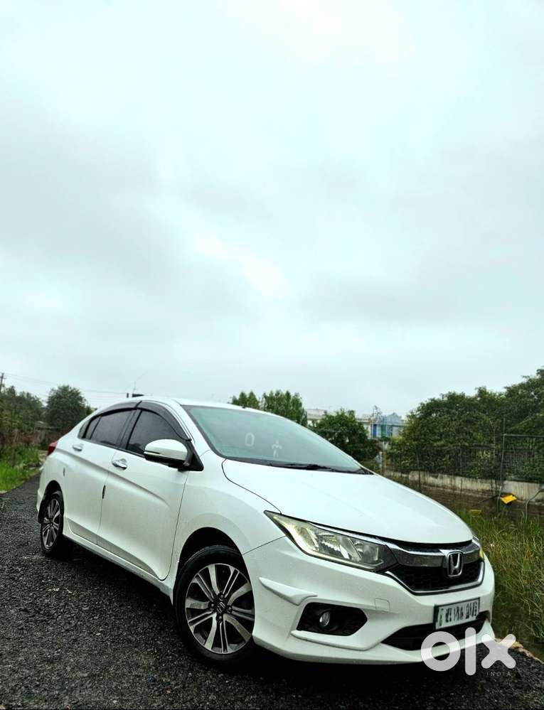 Honda City 1.5 V - 2018 Pristine Condition