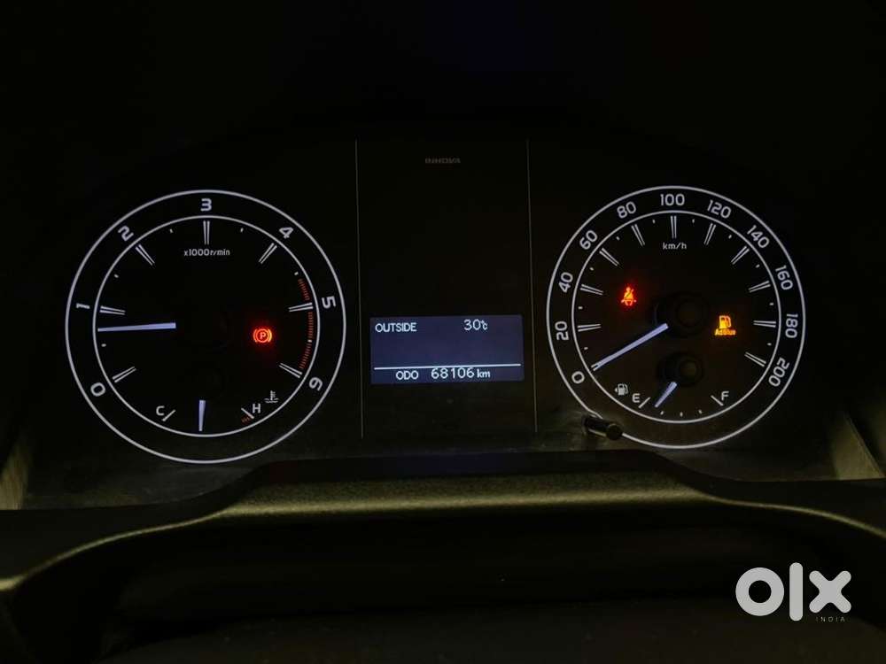 Toyota Innova Crysta [2020-ongoing] 2.4 Gx 8 Str, 2022, Diesel