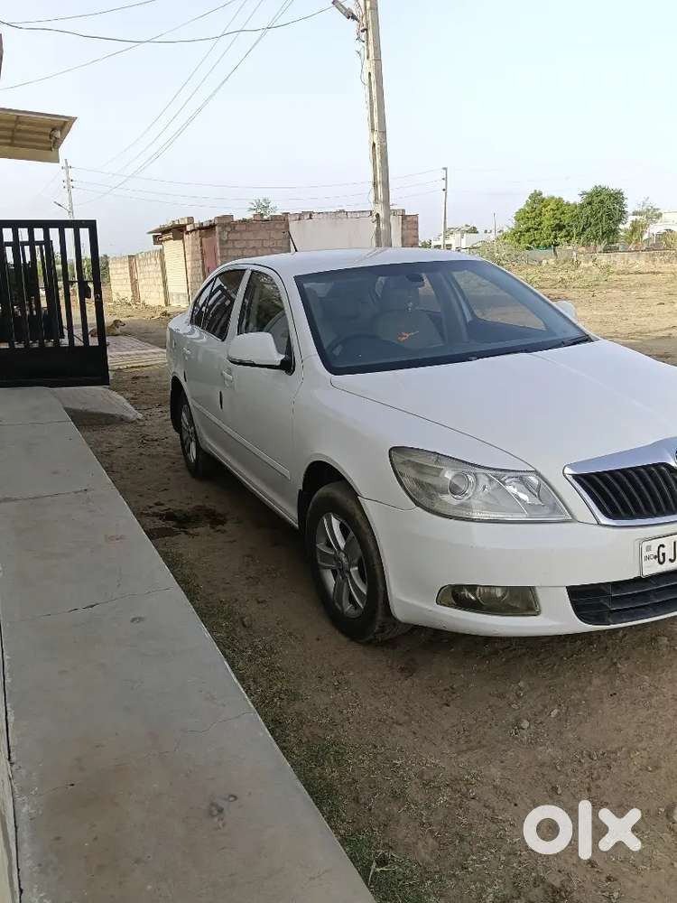 Skoda Laura 2012 Diesel 111605 Km Driven