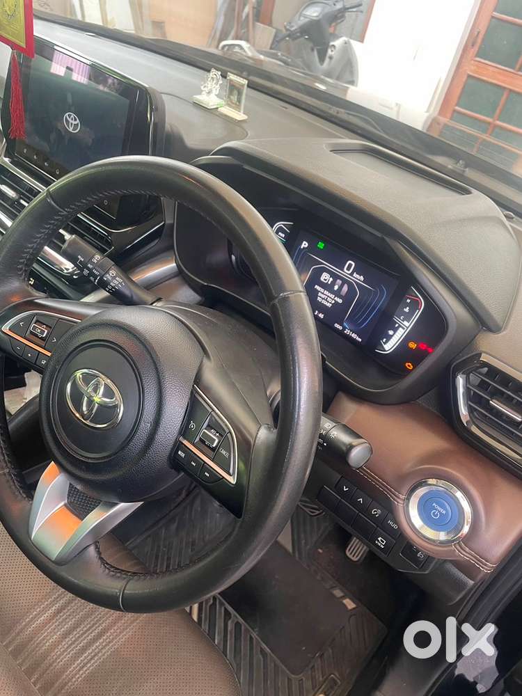 Toyota Urban Cruiser 2023 Hyryder Petrol Automatic