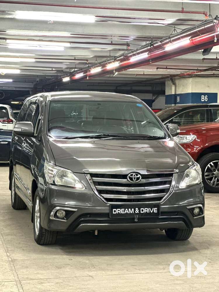Toyota Innova 2.5 Vx (diesel) 8 Seater Bs Iv, 2014, Diesel