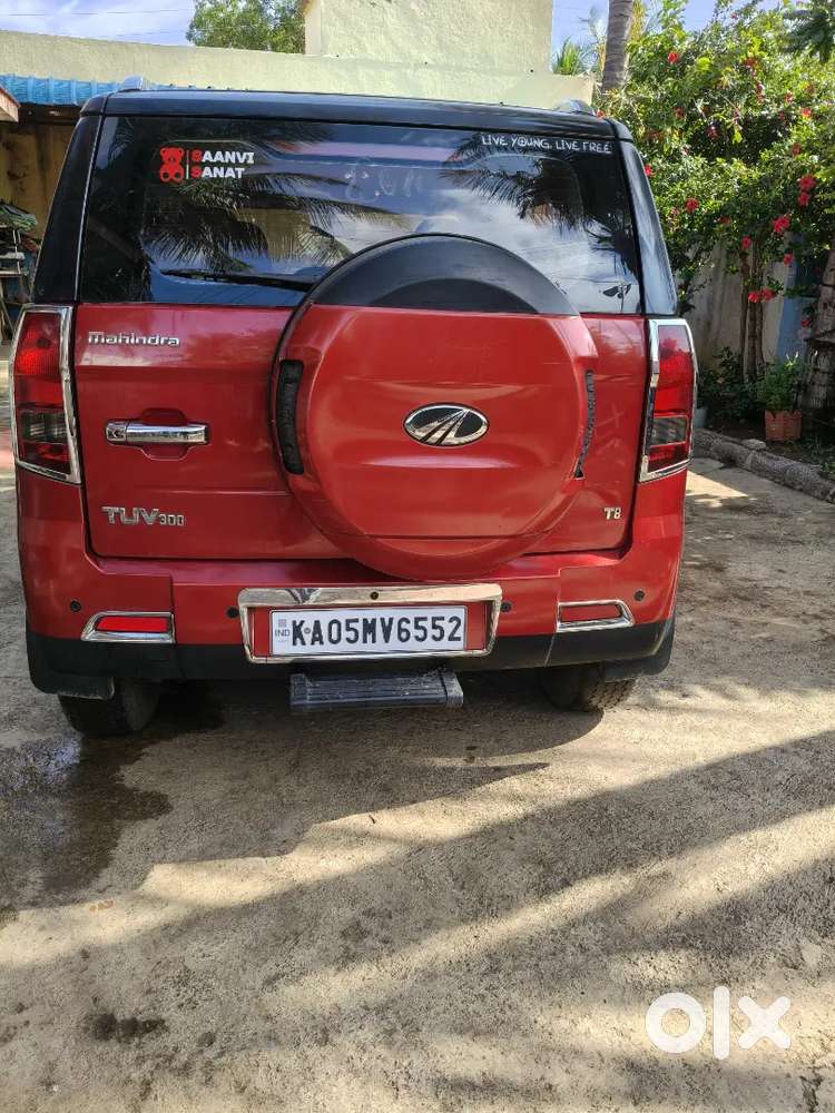 Mahindra Tuv 300 2017