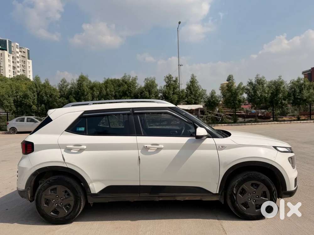 Hyundai Venue S 1.2 Petrol, 2024, Petrol