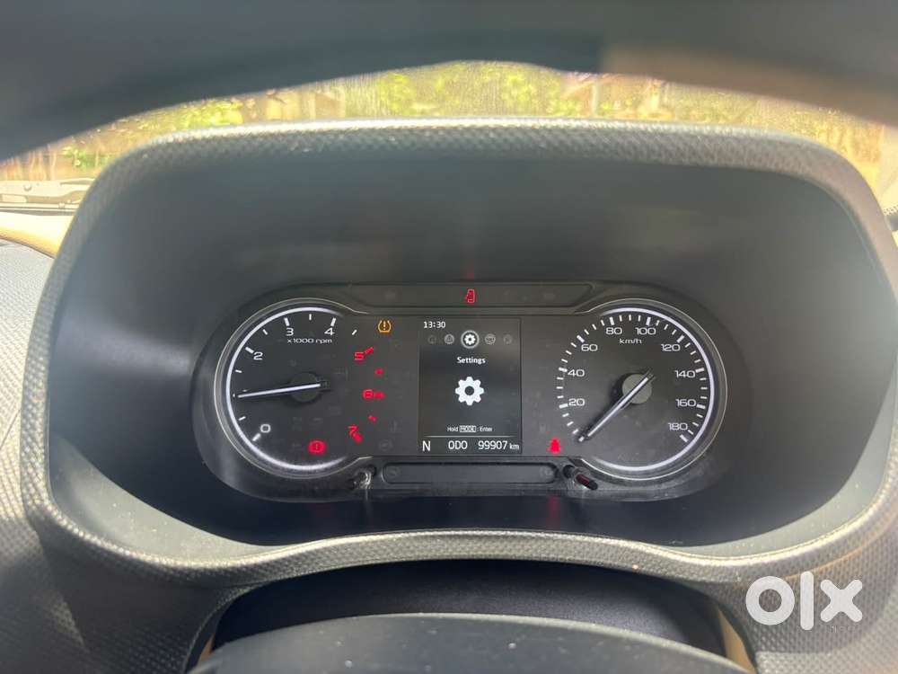 Mahindra Bolero Neo N8, 2022, Diesel