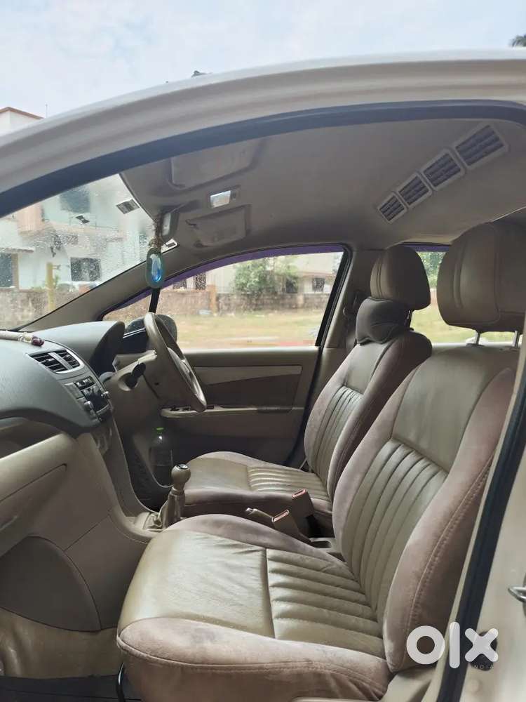 Maruti Suzuki Ertiga 2012 Diesel 140000 Km Driven Urgent Sale