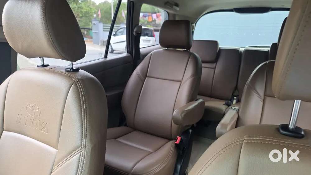 Toyota Innova 2015 Diesel 153000 Km Driven