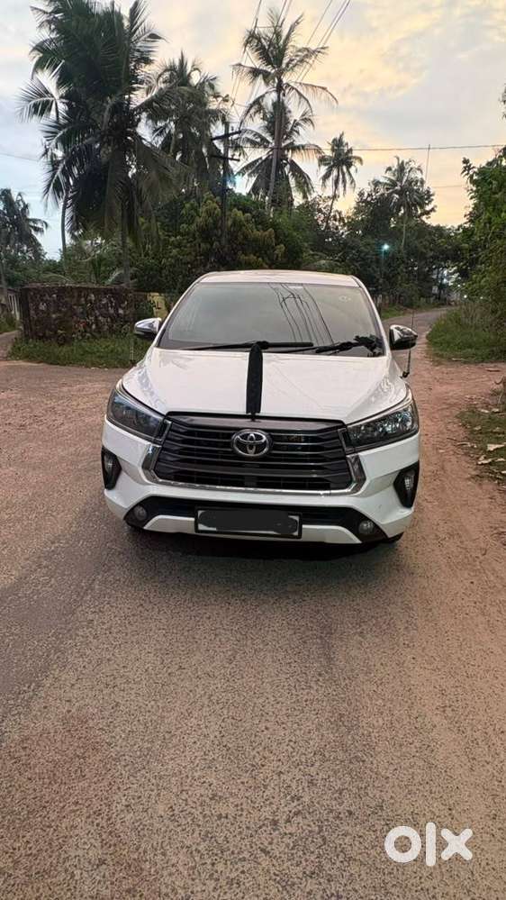 Toyota Innova Crysta 2017