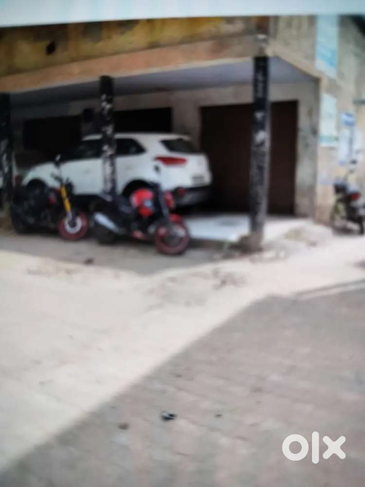 2 Shop available commercial urban estate