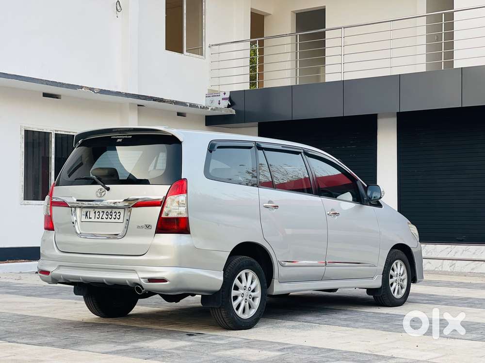 Toyota Innova 2.5 Vx 8 Str Bs-iii, 2013, Diesel