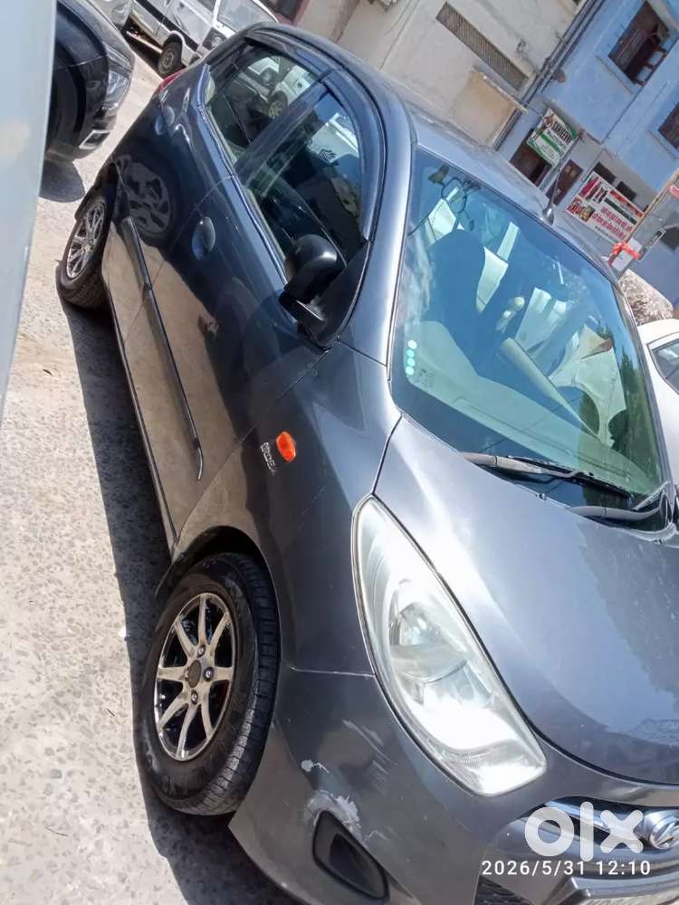 Hyundai I10 2014 Petrol 75000 Km Driven