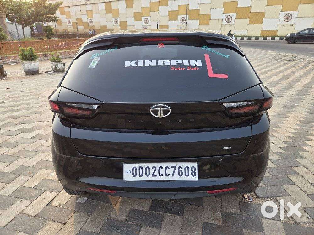 Tata Altroz 1.2 Xza Plus Dark Edition Dct, 2023, Petrol