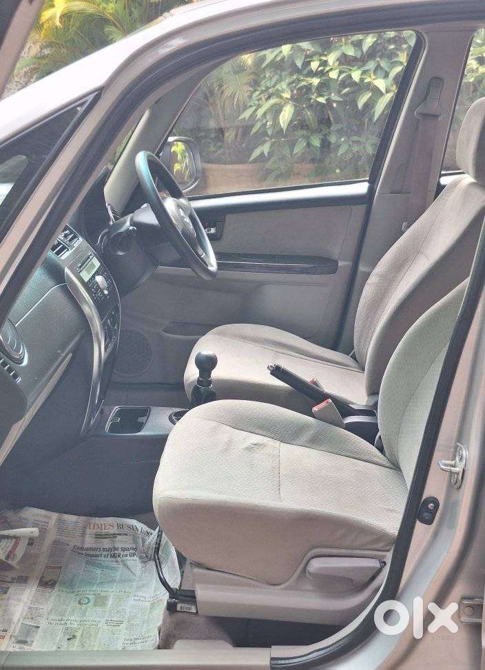 Maruti Suzuki Sx4 Vxi Bsiv, 2014, Petrol