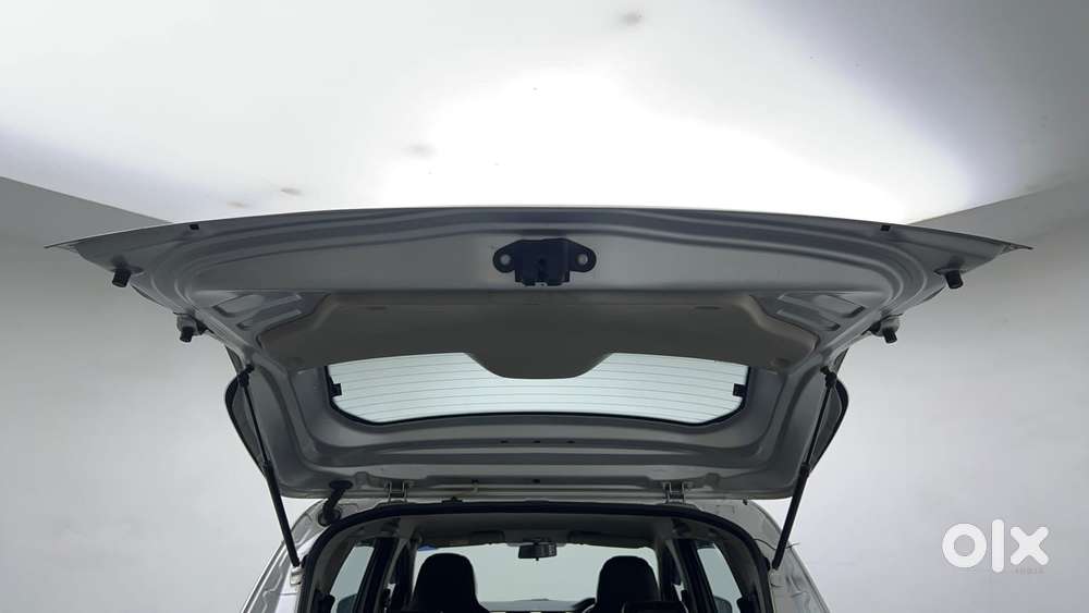 Renault Triber Rxz Easy-r Amt, 2022, Petrol