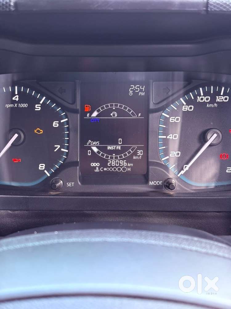 Tata Altroz Petrol 2022