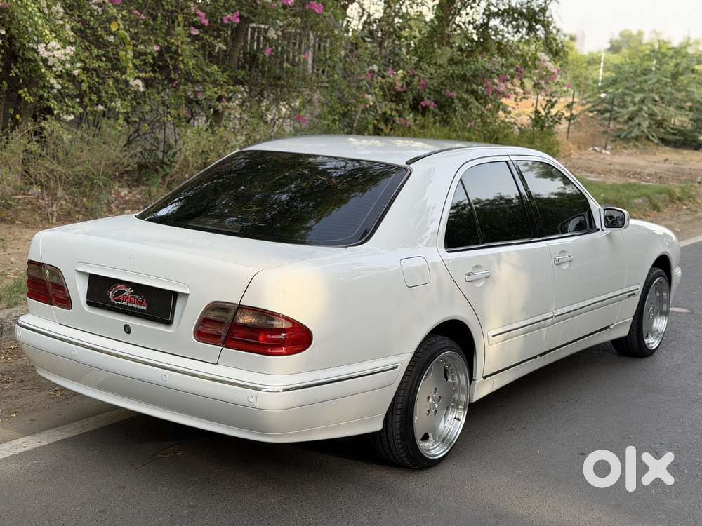 Mercedes-benz E-class 240 V6 At, 2001, Petrol