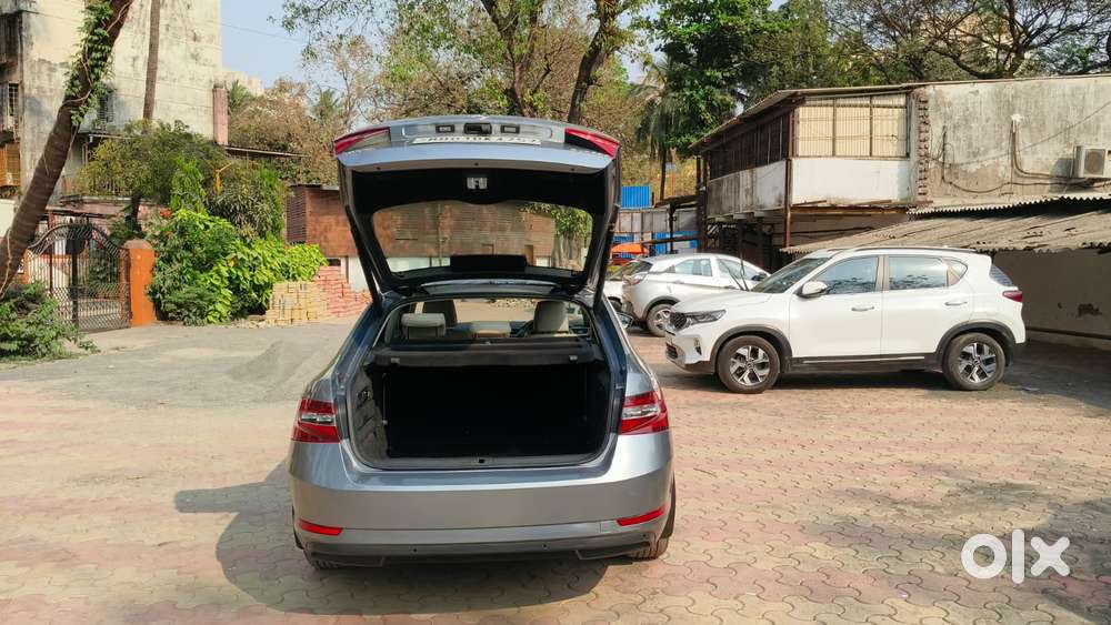 Skoda Superb 2.0 L&k Tsi At, 2019, Petrol