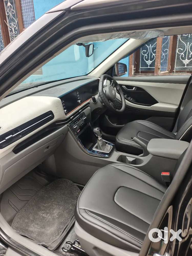 Hyundai Creta Facelift 2025 Petrol Manual Fresh Showroom Condition