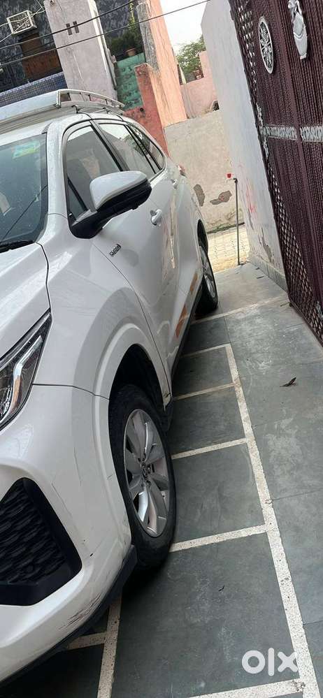 Toyota Innova Hycross 2024