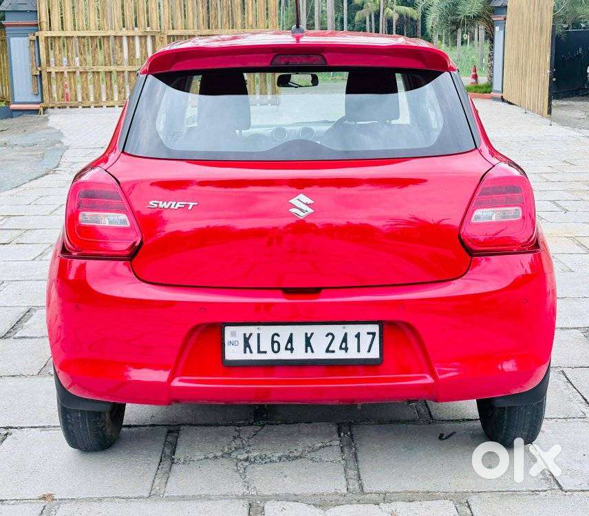 Maruti Suzuki Swift Vxi + Manual, 2021, Petrol