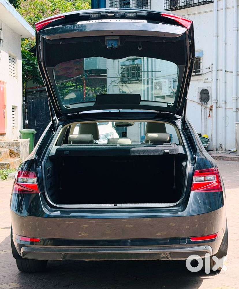 Skoda Superb 1.8 Elegance Tsi At, 2018, Petrol