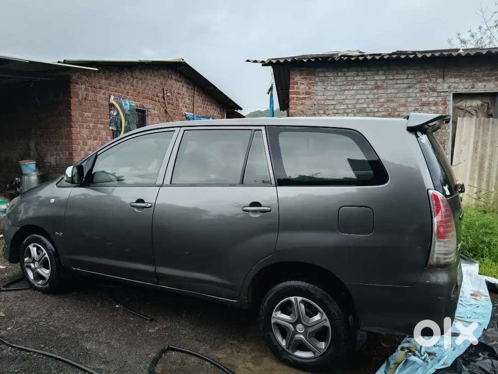 Toyota Innova 2009 Diesel Well Maintained