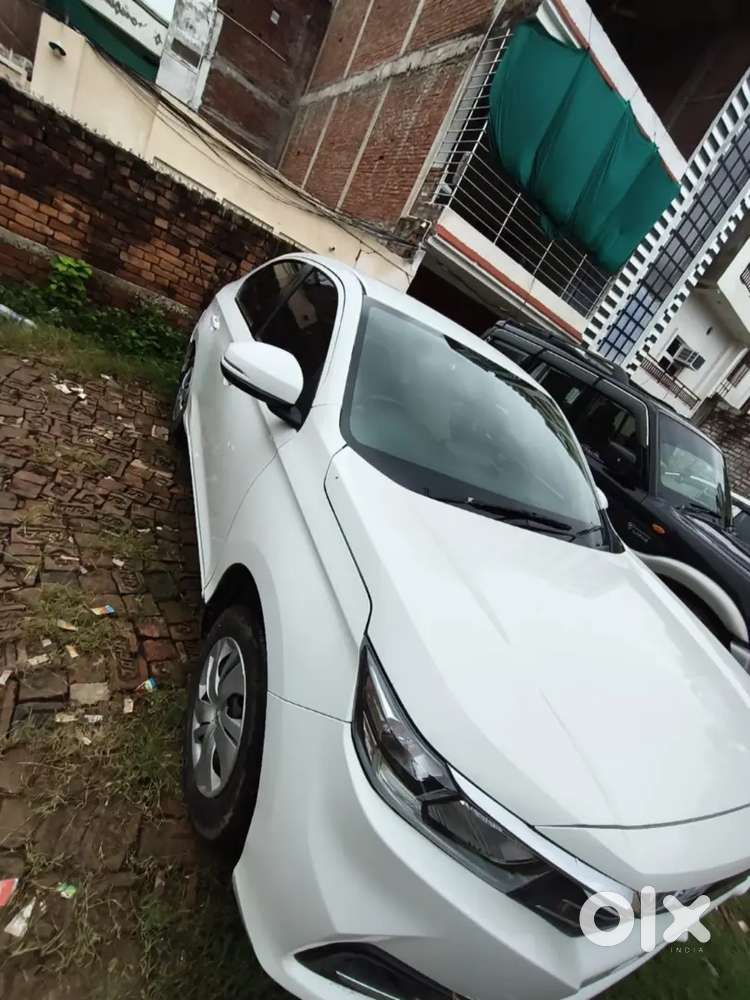 Honda Amaze Mt 2025