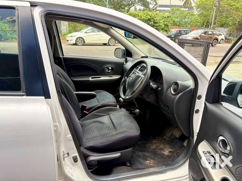 Nissan Micra Xv Cvt, 2017, Petrol