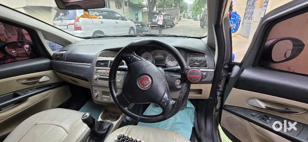 Fiat Linea Emotion 2011 Diesel Manual