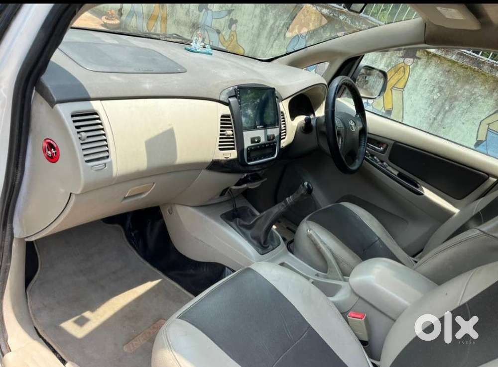 Toyota Innova 2.5 Z Diesel 7 Seater, 2014, Diesel