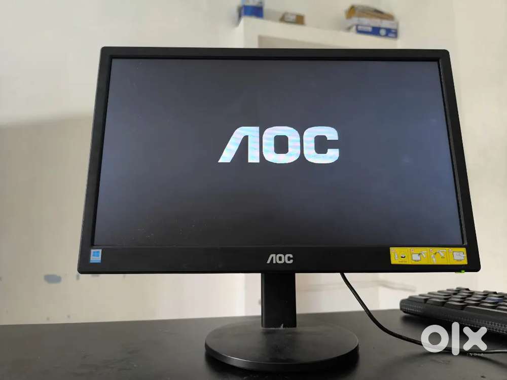 AOC Monitor 15.6