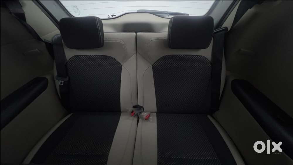 Renault Triber Rxz, 2022, Petrol