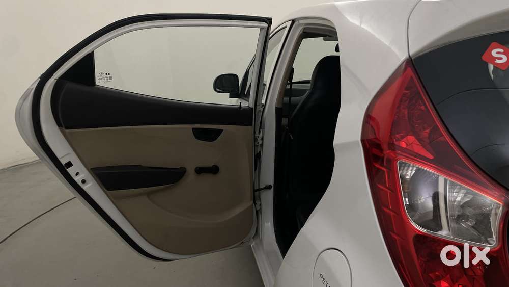 Hyundai Eon Magna +, 2015, Petrol