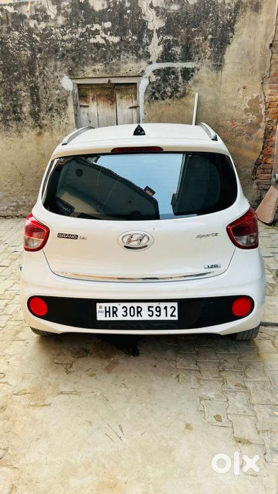 Hyundai Grand I10 2017 Diesel Well Maintained