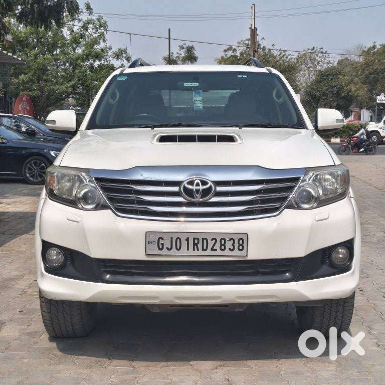 Toyota Fortuner 3.0 4x2 Automatic, 2013, Diesel