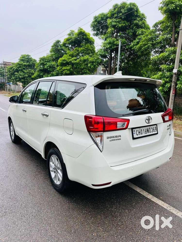 Toyota Innova Crysta 2017 Diesel Well Maintained