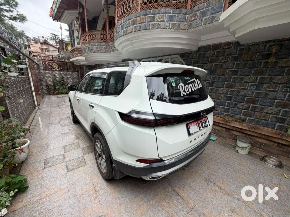 2023 Tata Safari Automatic Diesel(7sxza+o) Or White