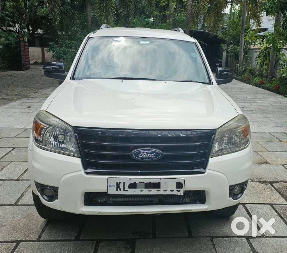 Ford Endeavour 2.2 Titanium At 4x2, 2013, Diesel