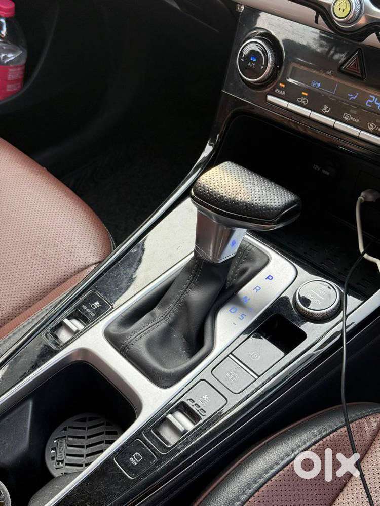 Hyundai Alcazar 2.0 Signature (o) Petrol At 6 Str, 2022, Petrol