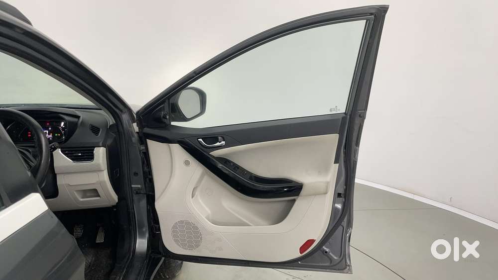 Tata Nexon 1.2 Revotron Xz Plus, 2022, Petrol