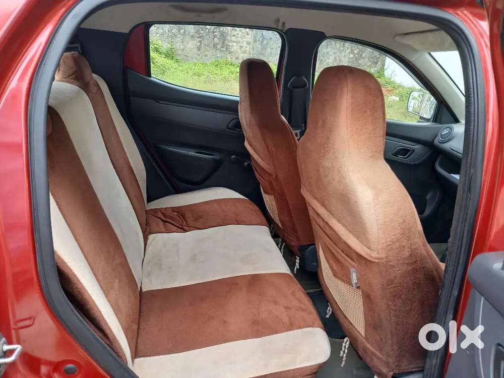 Kwid Car Rxt Self Driven